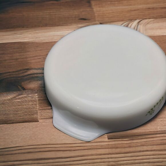 Glassbake Fire King Casserole Green Daisy Daisies Spring Flower 9" Vintage - Picture 2 of 2